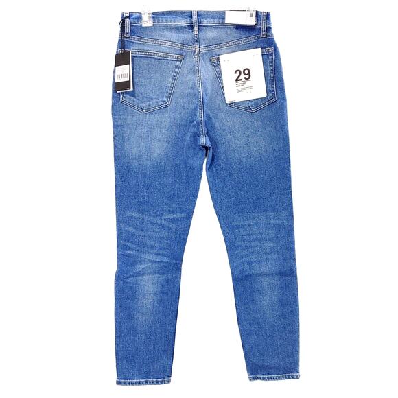 ReDone 90's High Rise Ankle Crop in Worn Brook Blue Light wash - Picture 3 of 10